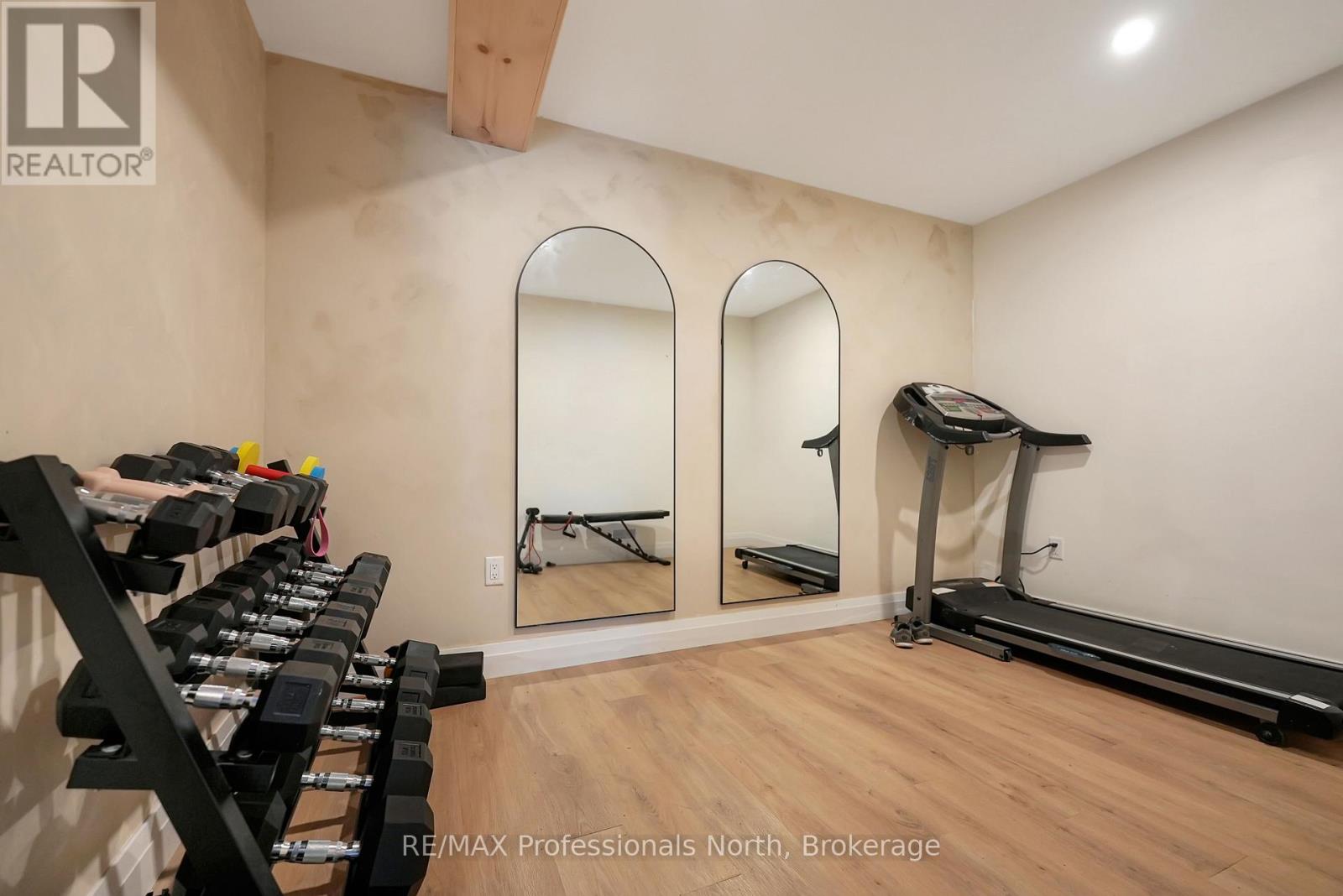 195 LAKEVIEW STREET — photo 37