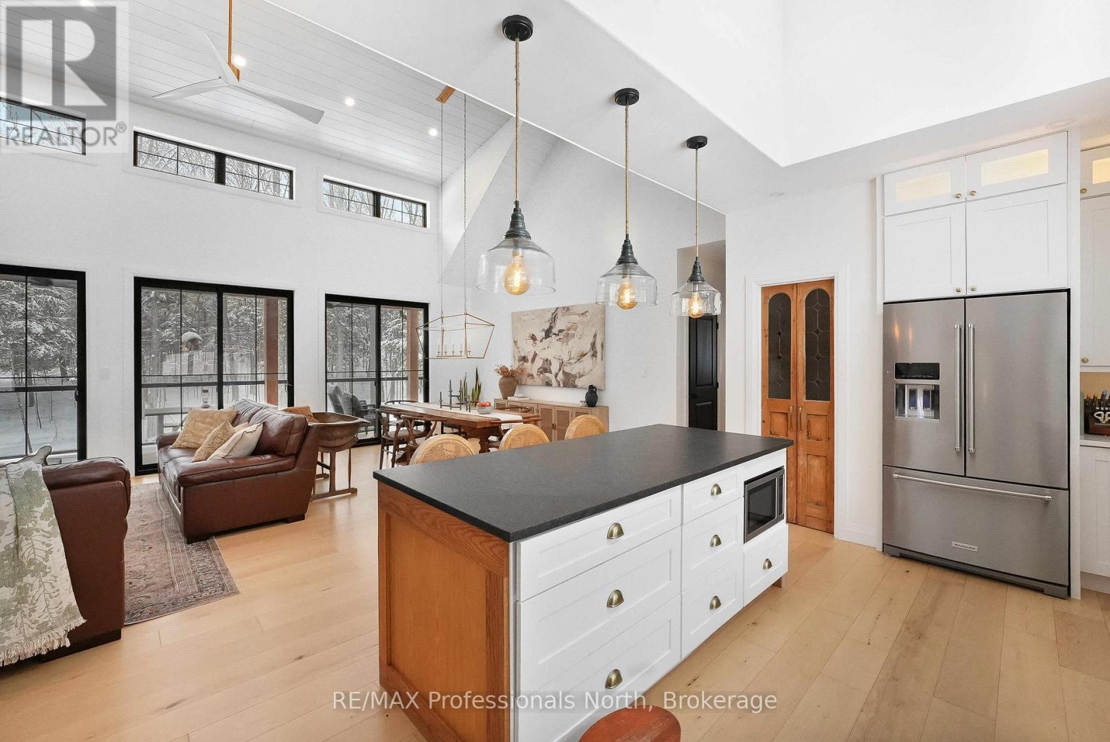 195 LAKEVIEW STREET - 8