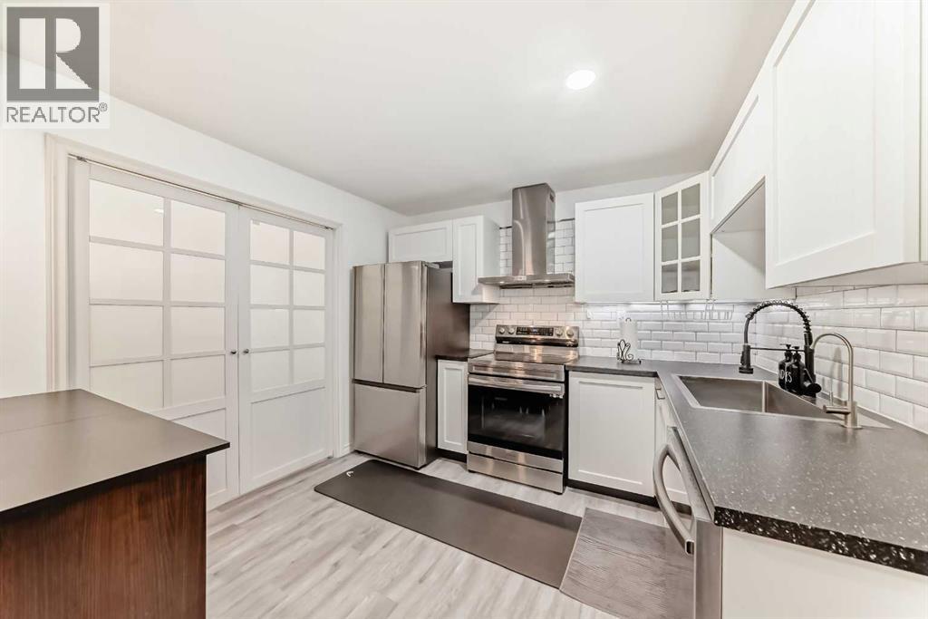 Single Family House for Sale in   Street SW Kingsland Calgary 