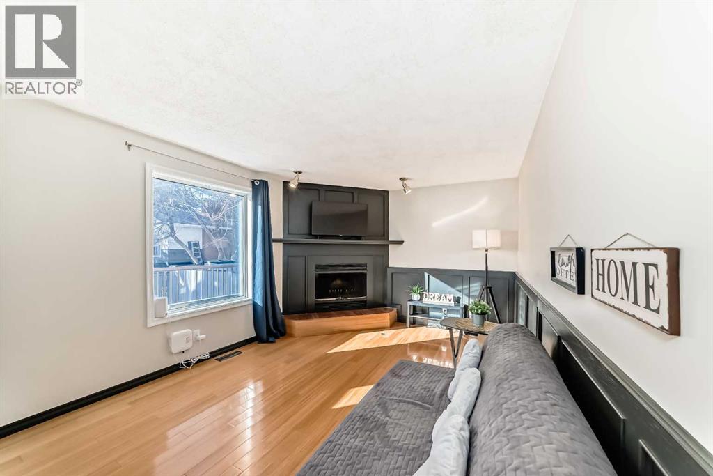 Single Family House for Sale in   Street SW Kingsland Calgary 