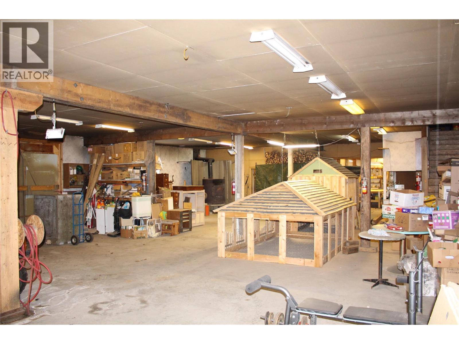 4850 Foothill Road SW, Salmon Arm