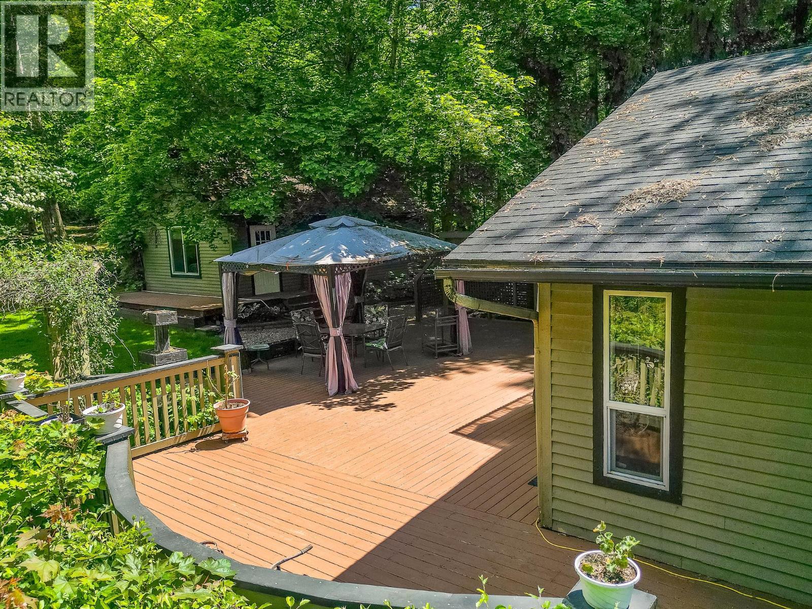 4850 Foothill Road SW, Salmon Arm