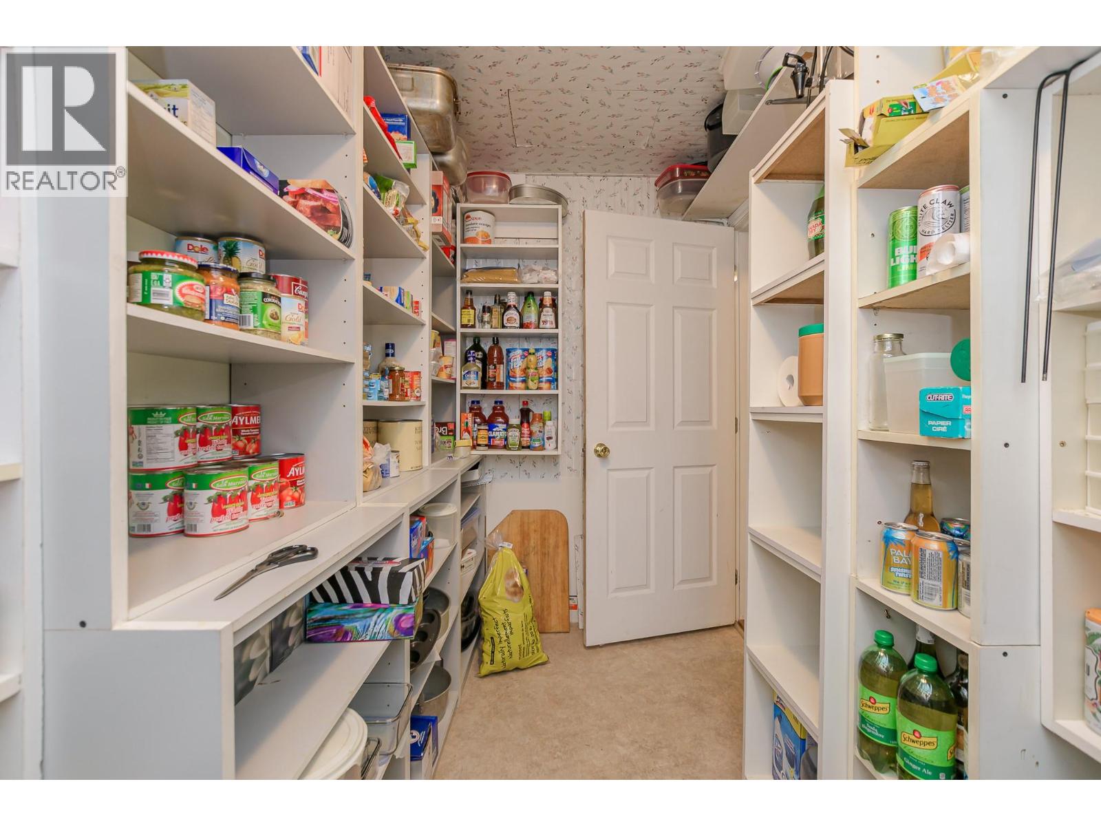 4850 Foothill Road SW, Salmon Arm