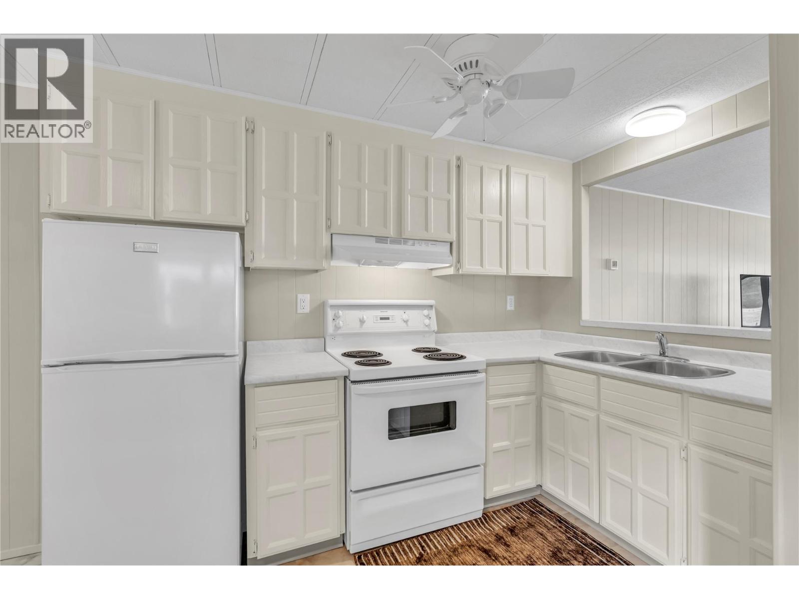 2657 1st Street, Olalla