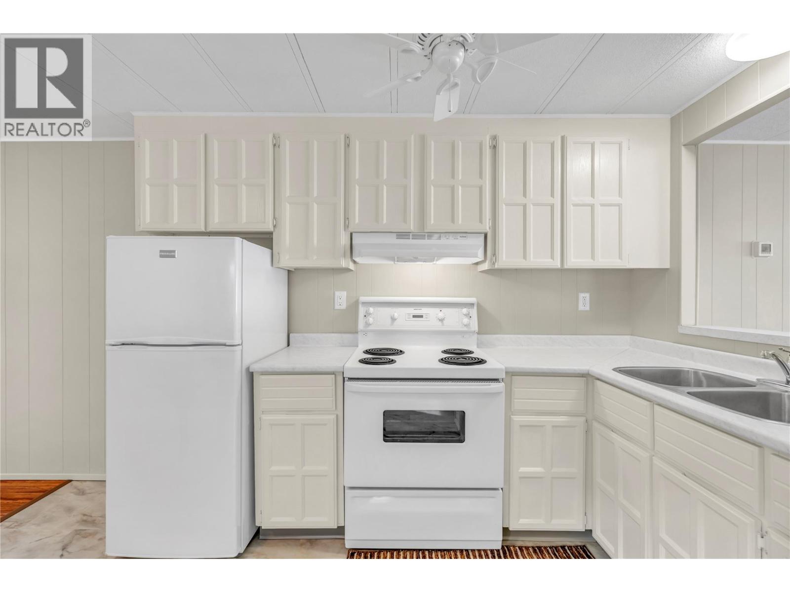 2657 1st Street, Olalla