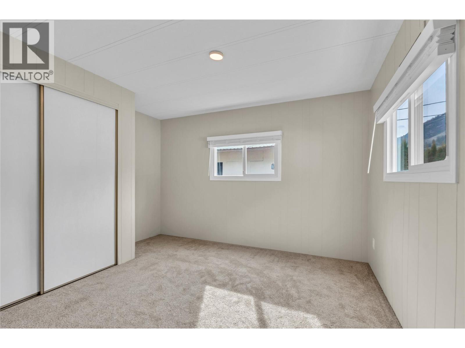 2657 1st Street, Olalla