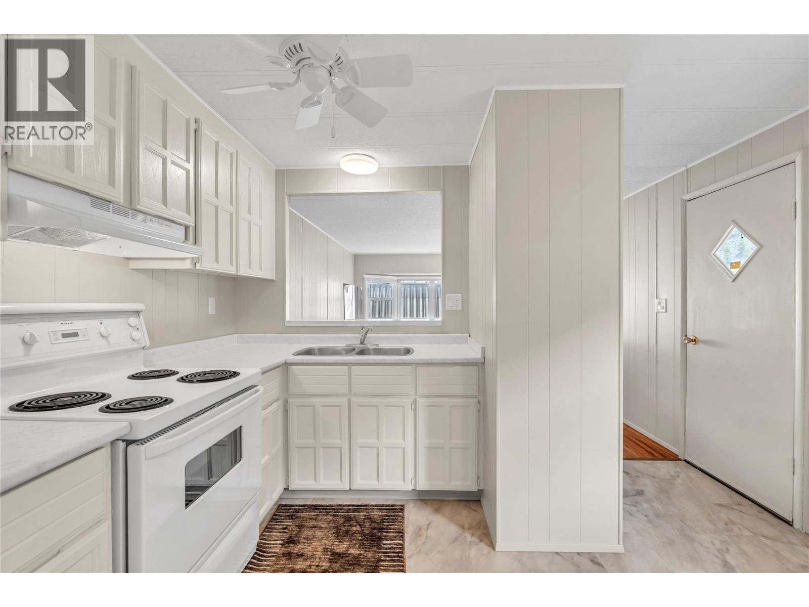 2657 1st Street, Olalla