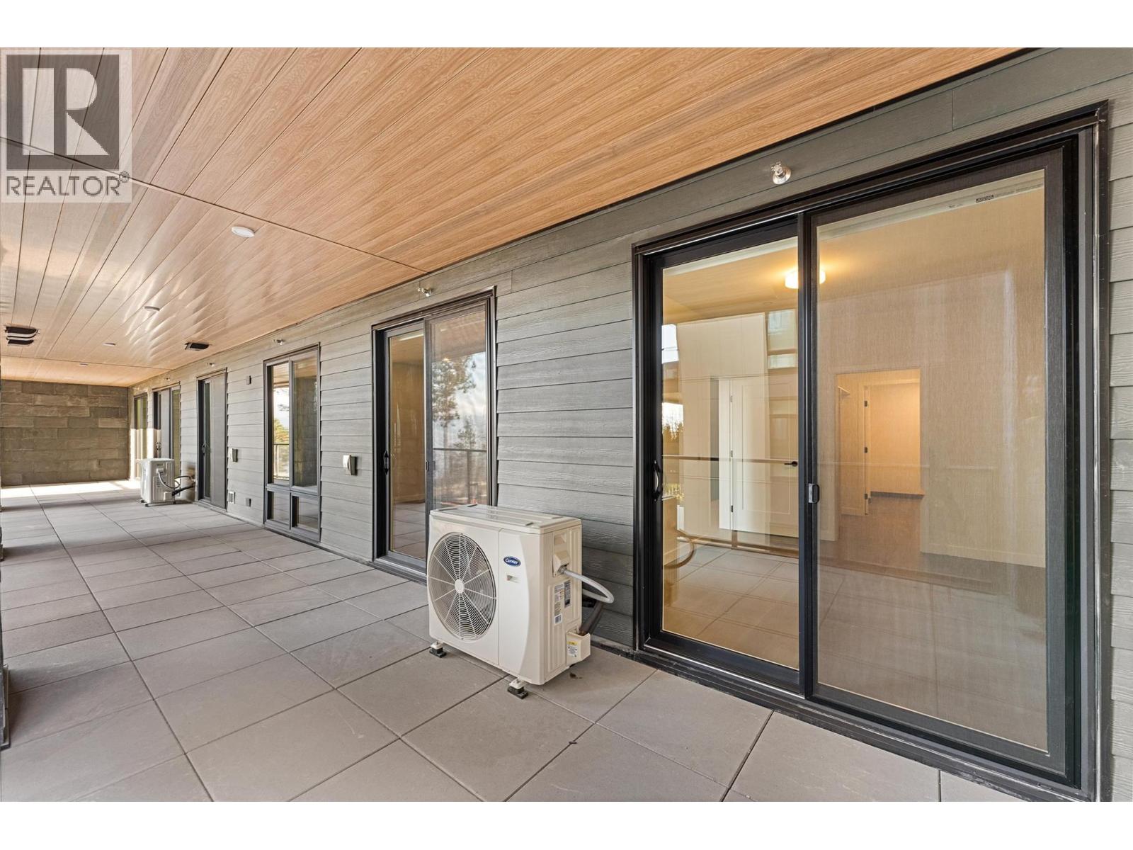 202 9654 Benchland Road, Lake Country