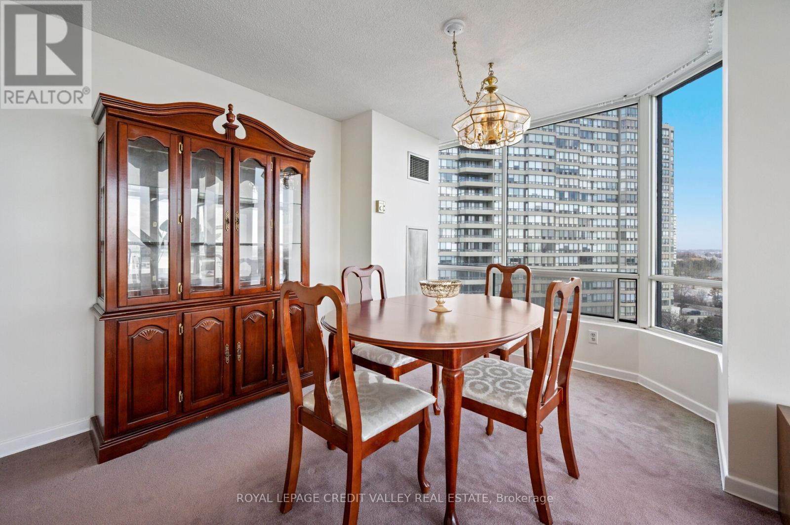 #1012 26 HANOVER ROAD - 16