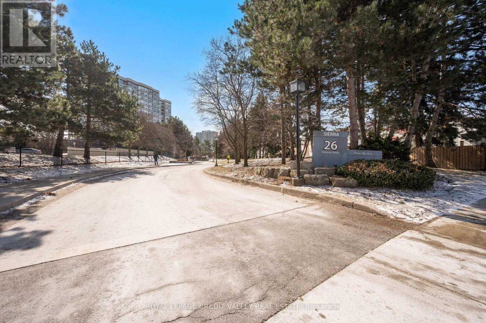 #1012 26 HANOVER ROAD - 2