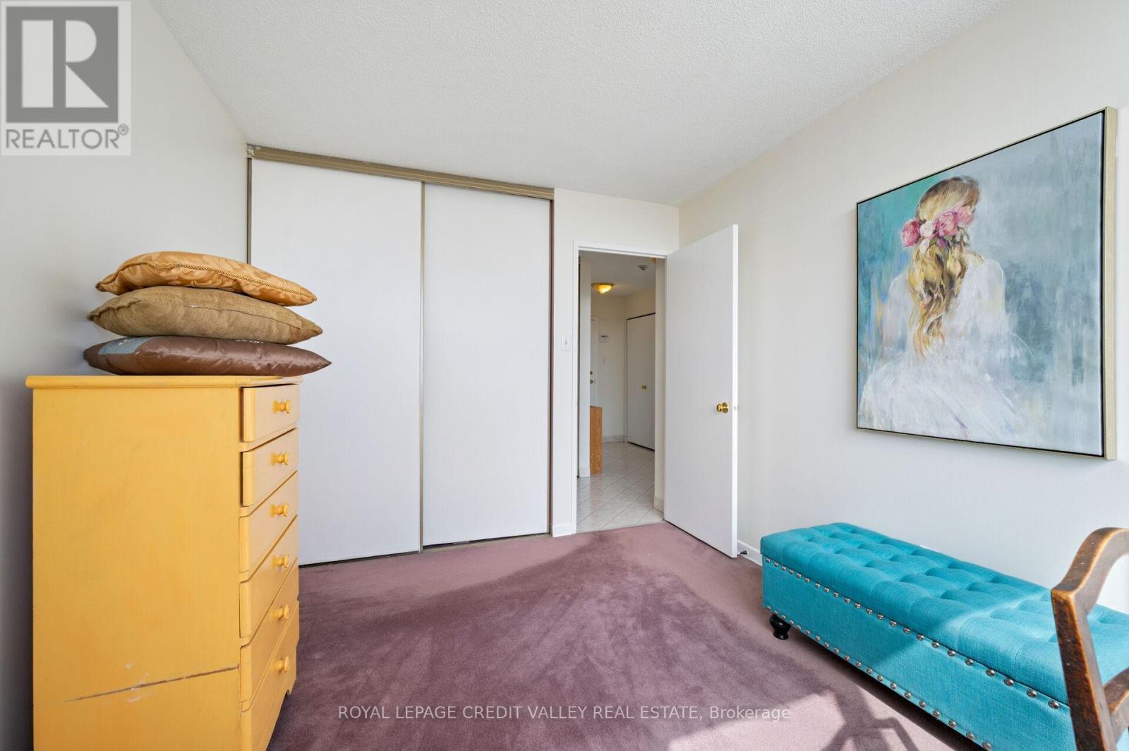 #1012 26 HANOVER ROAD - 38