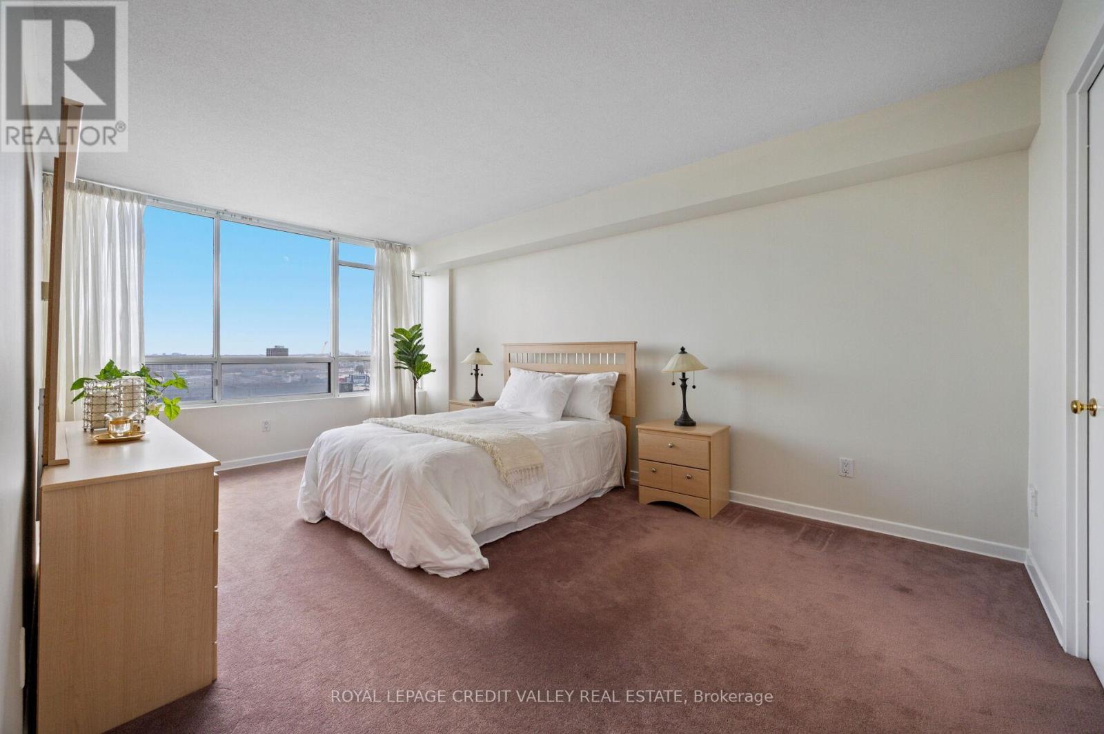 #1012 26 HANOVER ROAD - 39