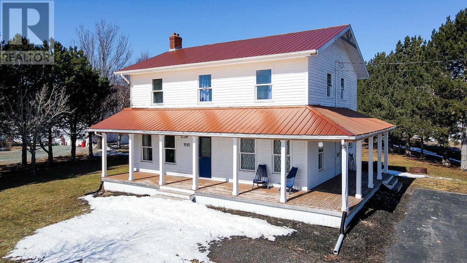 1592 Pownal Road - 1