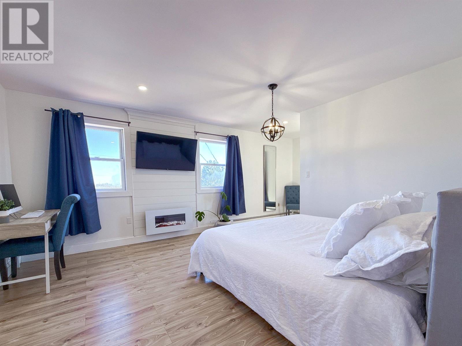 1592 Pownal Road - 19