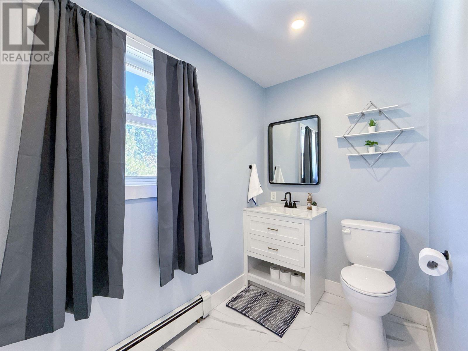 1592 Pownal Road - 22