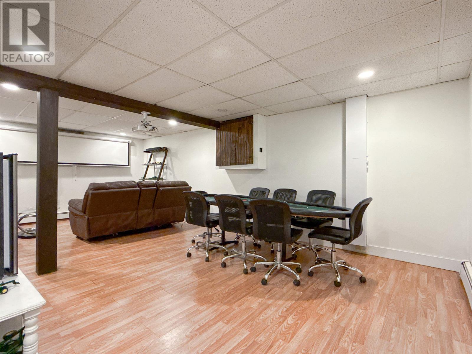 1592 Pownal Road - 28