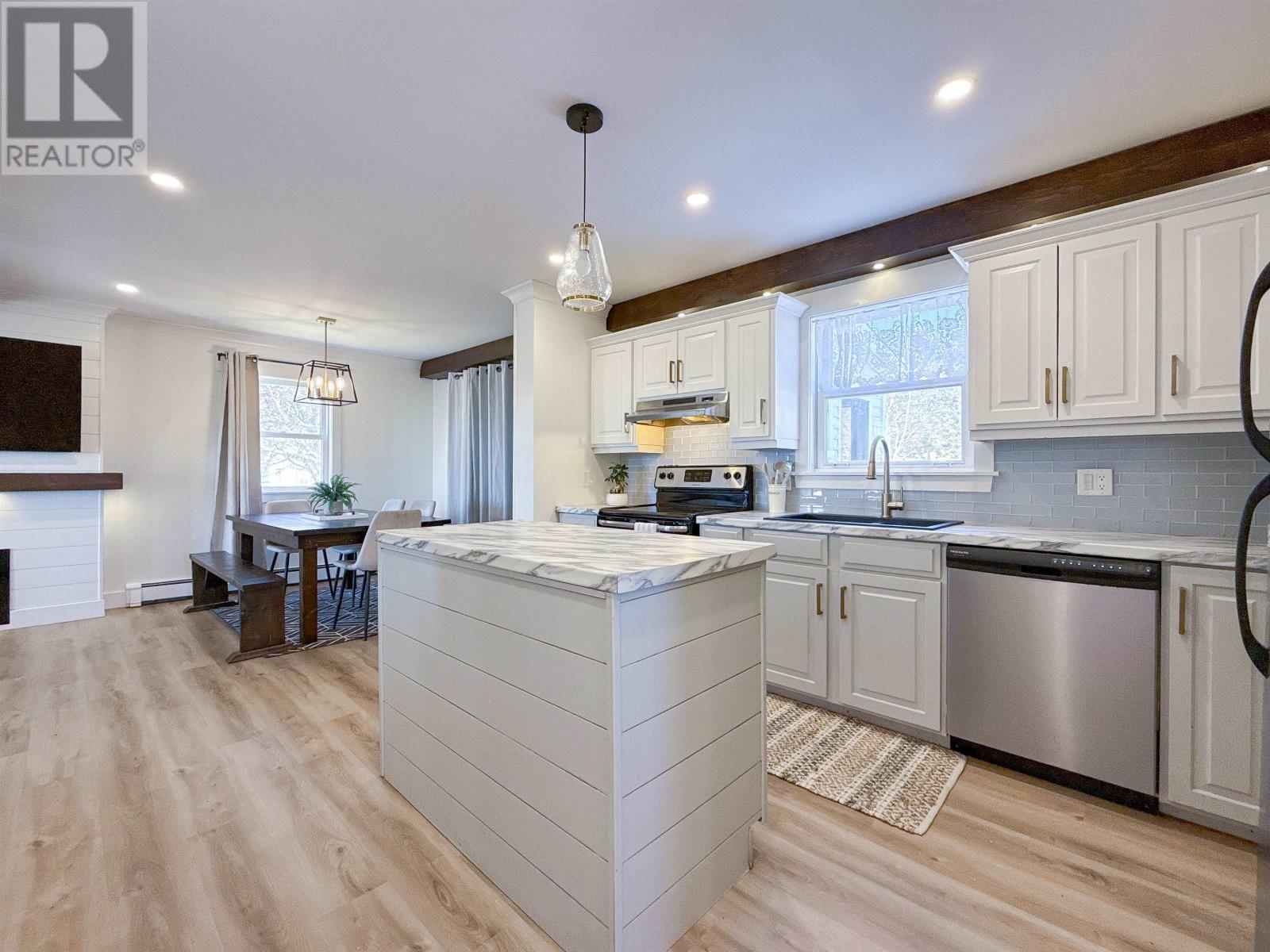 1592 Pownal Road - 9