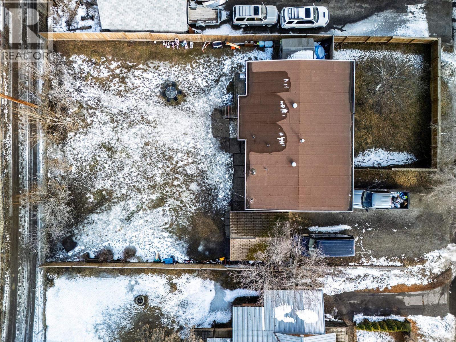 667 EWERT STREET - 5