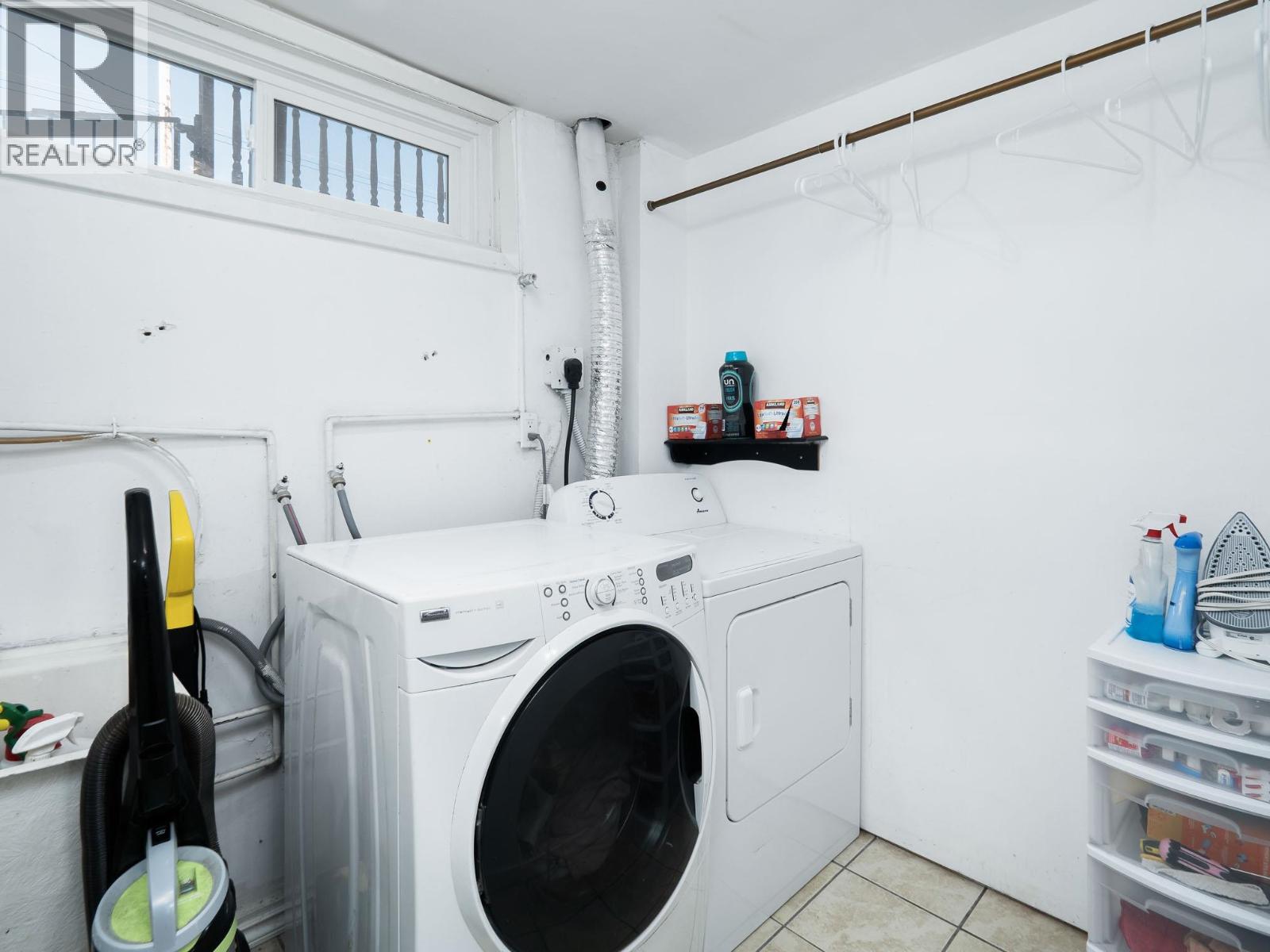 667 EWERT STREET - 24