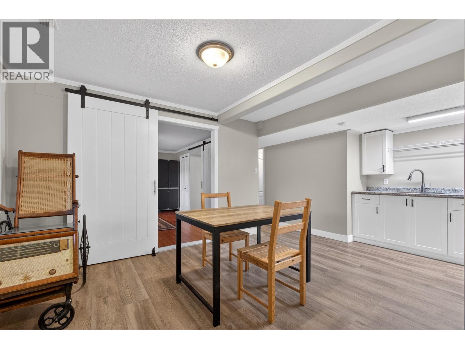 824 Dehart Road, Kelowna