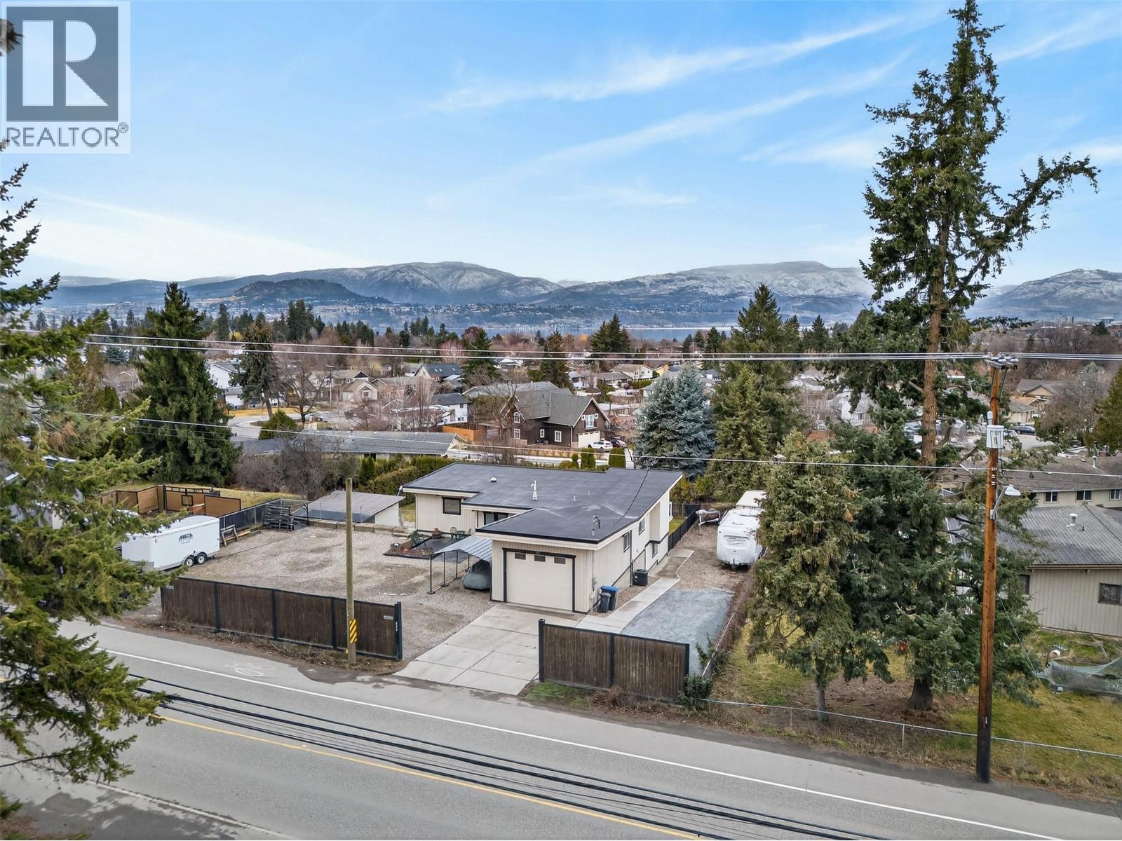 824 Dehart Road, Kelowna