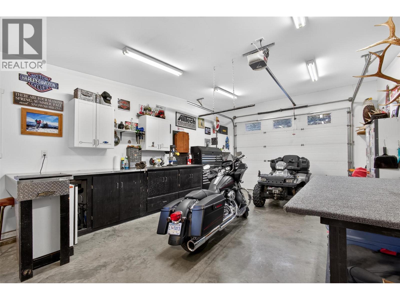 824 Dehart Road, Kelowna