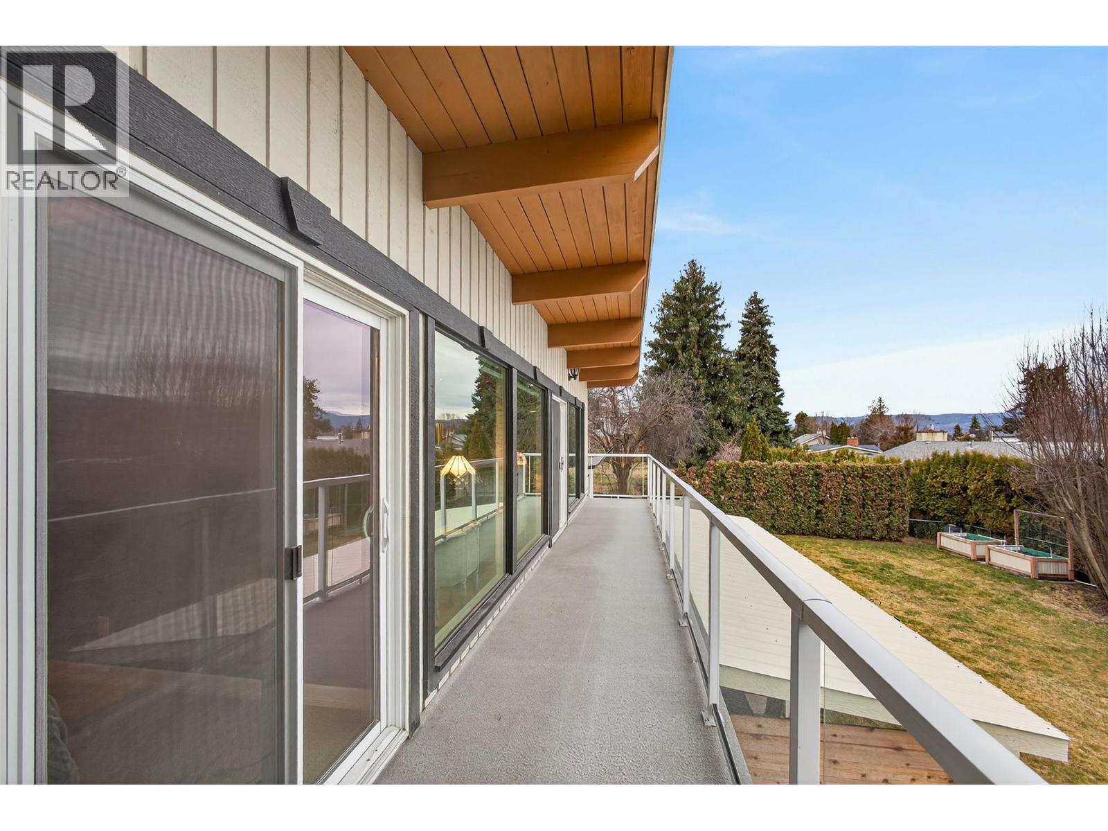 824 Dehart Road, Kelowna