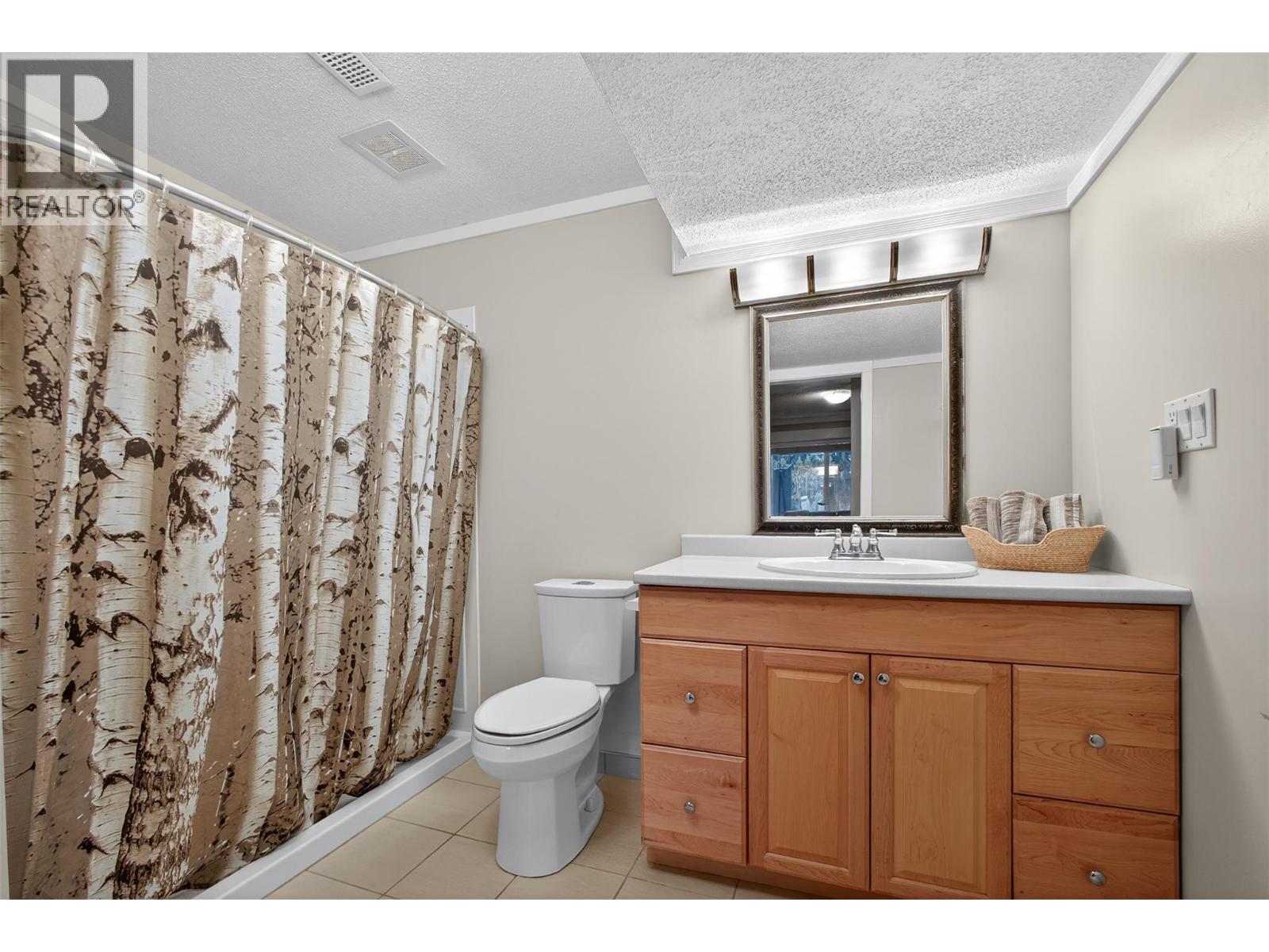 824 Dehart Road, Kelowna