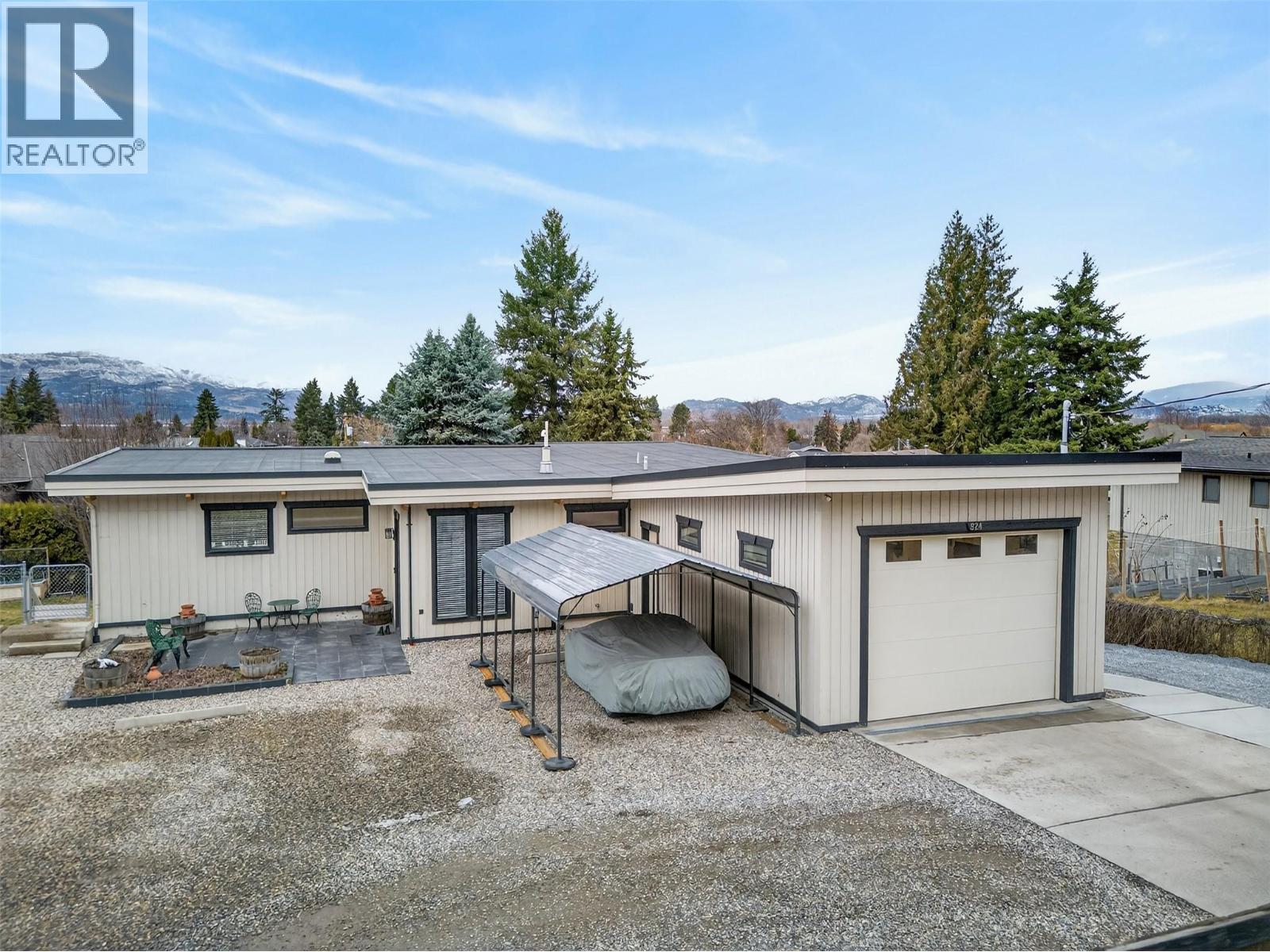 824 Dehart Road, Kelowna