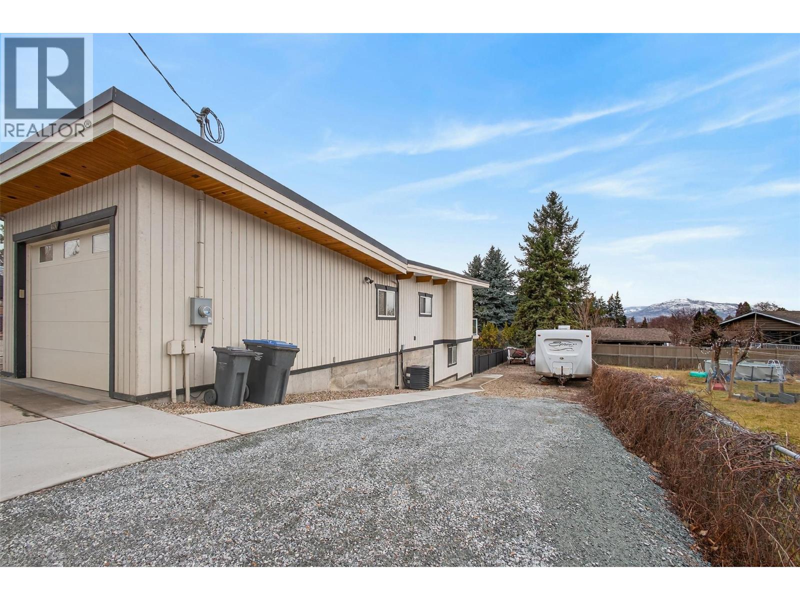 824 Dehart Road, Kelowna