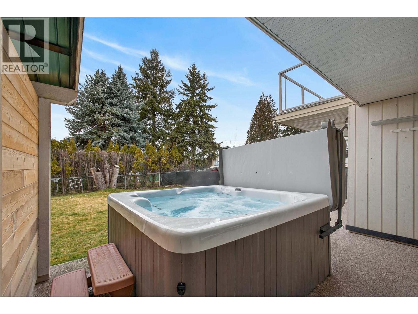 824 Dehart Road, Kelowna