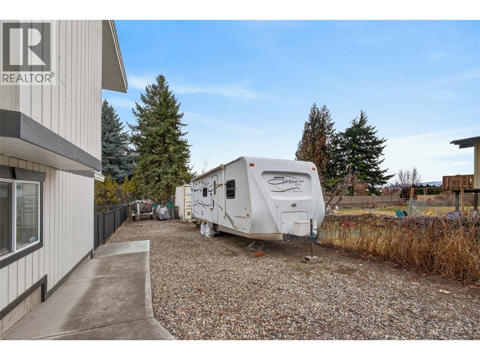 824 Dehart Road, Kelowna