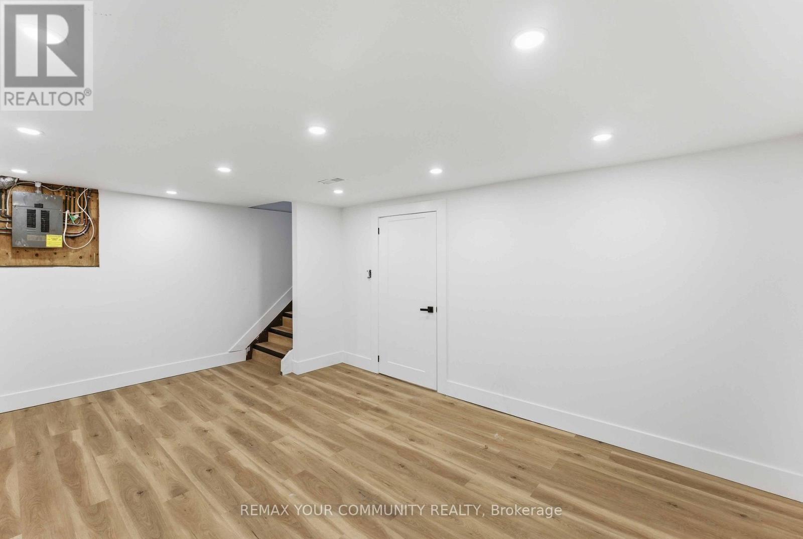 4363 MEADOWVALE DRIVE - 23