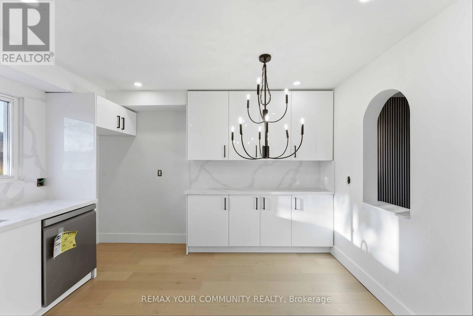 4363 MEADOWVALE DRIVE - 7