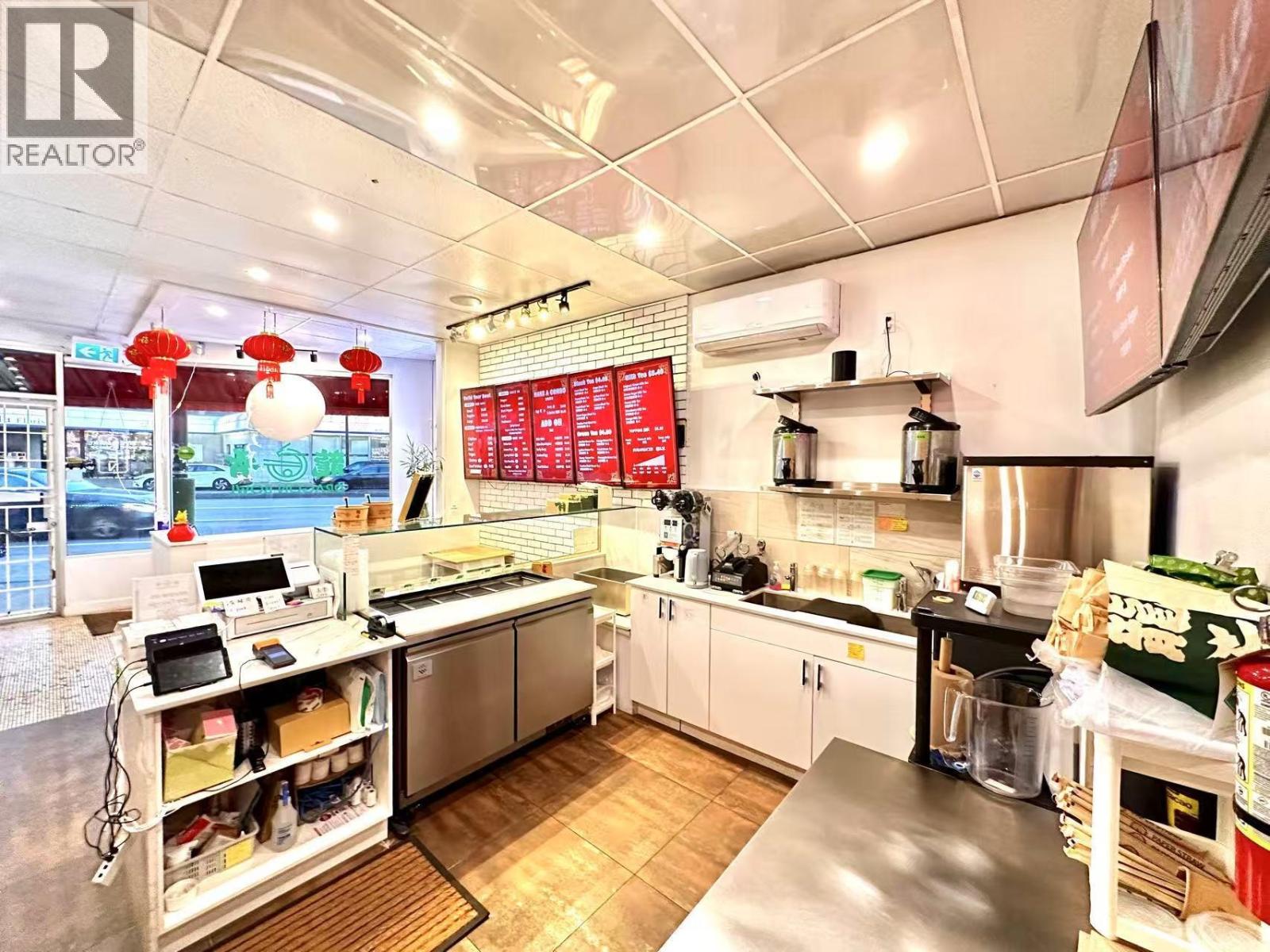 4929 KINGSWAY, Burnaby