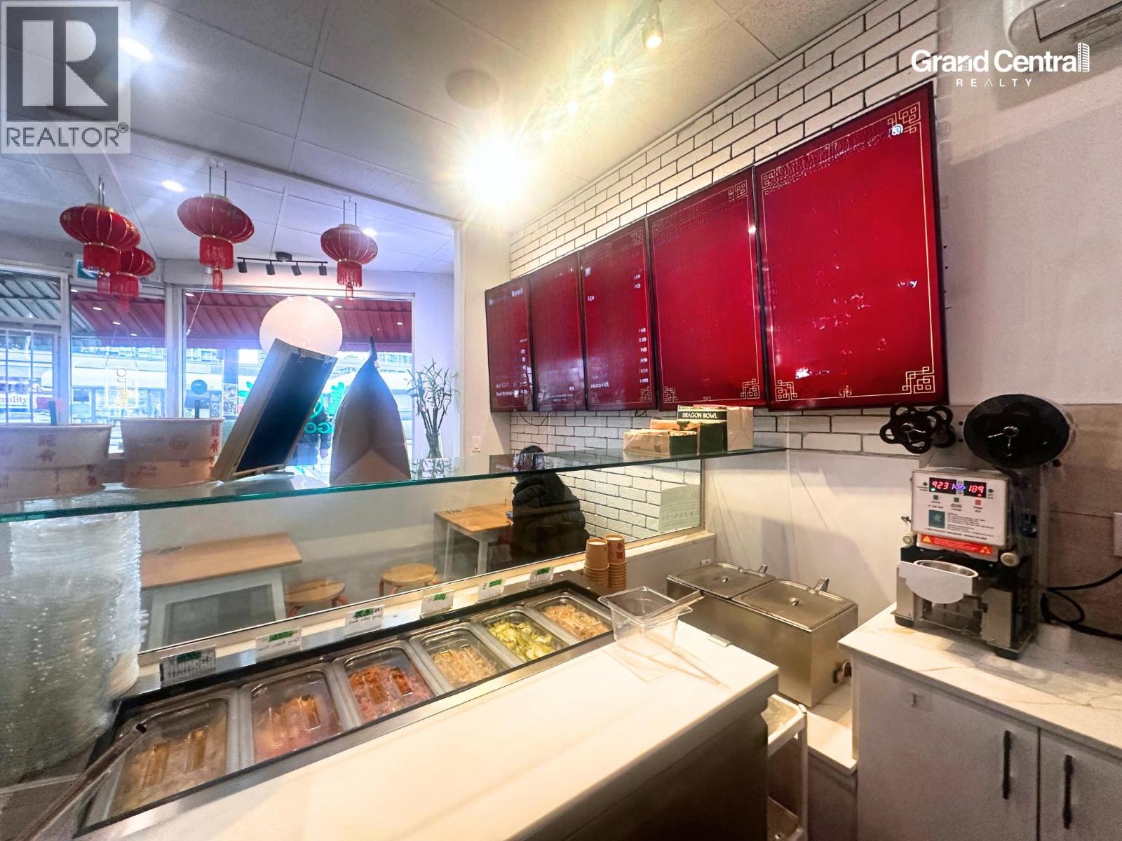 4929 KINGSWAY, Burnaby