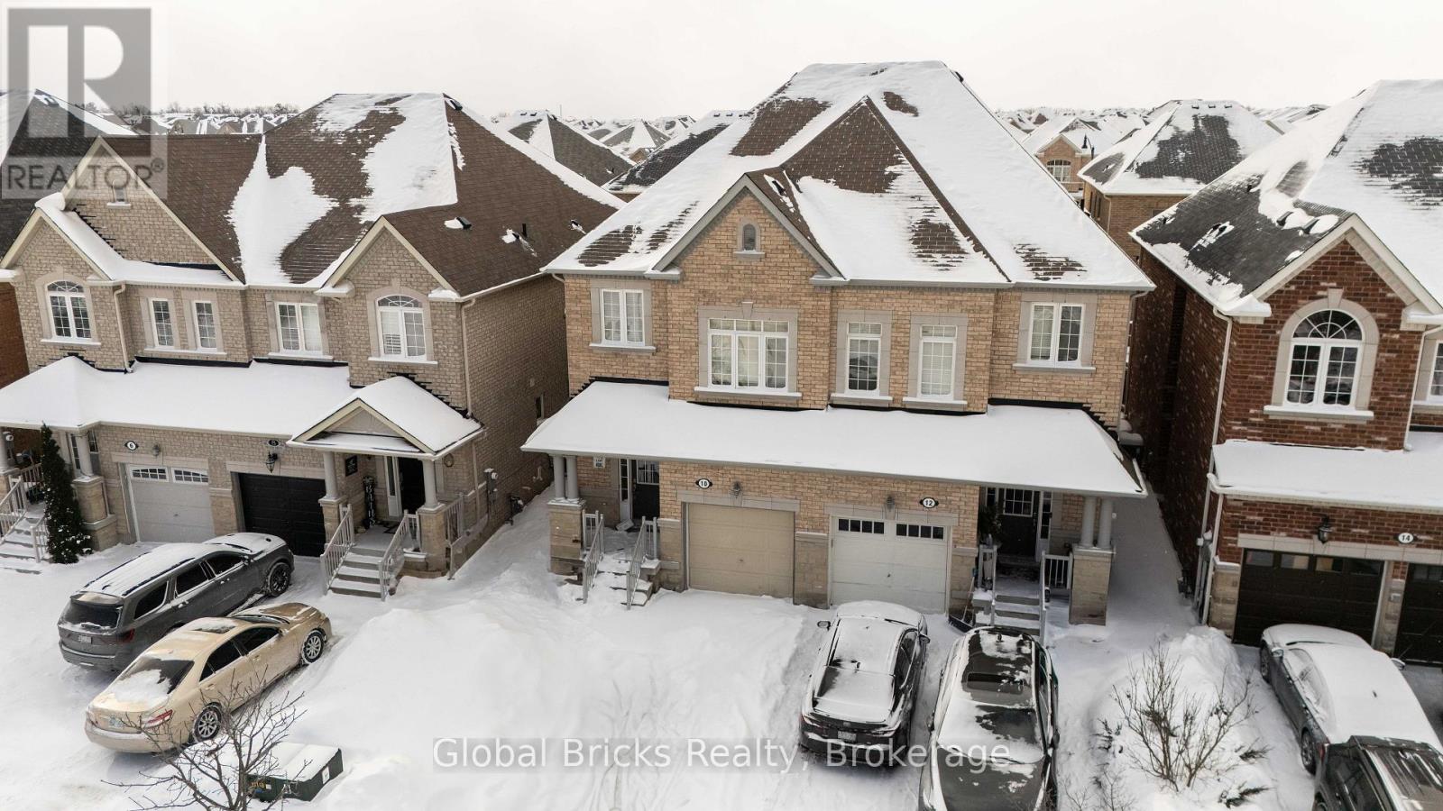 10 Dillon Drive, Brampton, ON photo 2