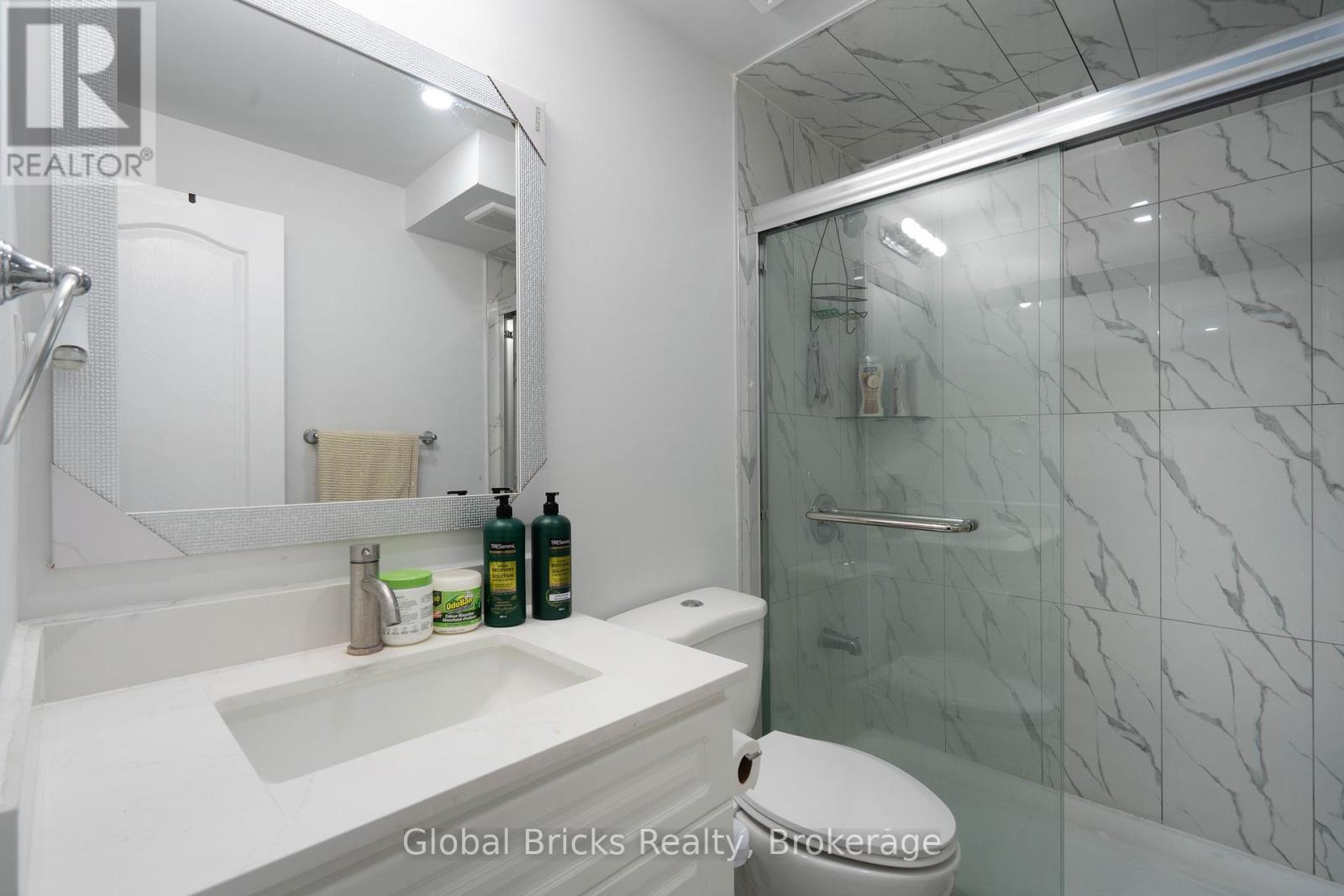 10 Dillon Drive, Brampton, ON photo 37
