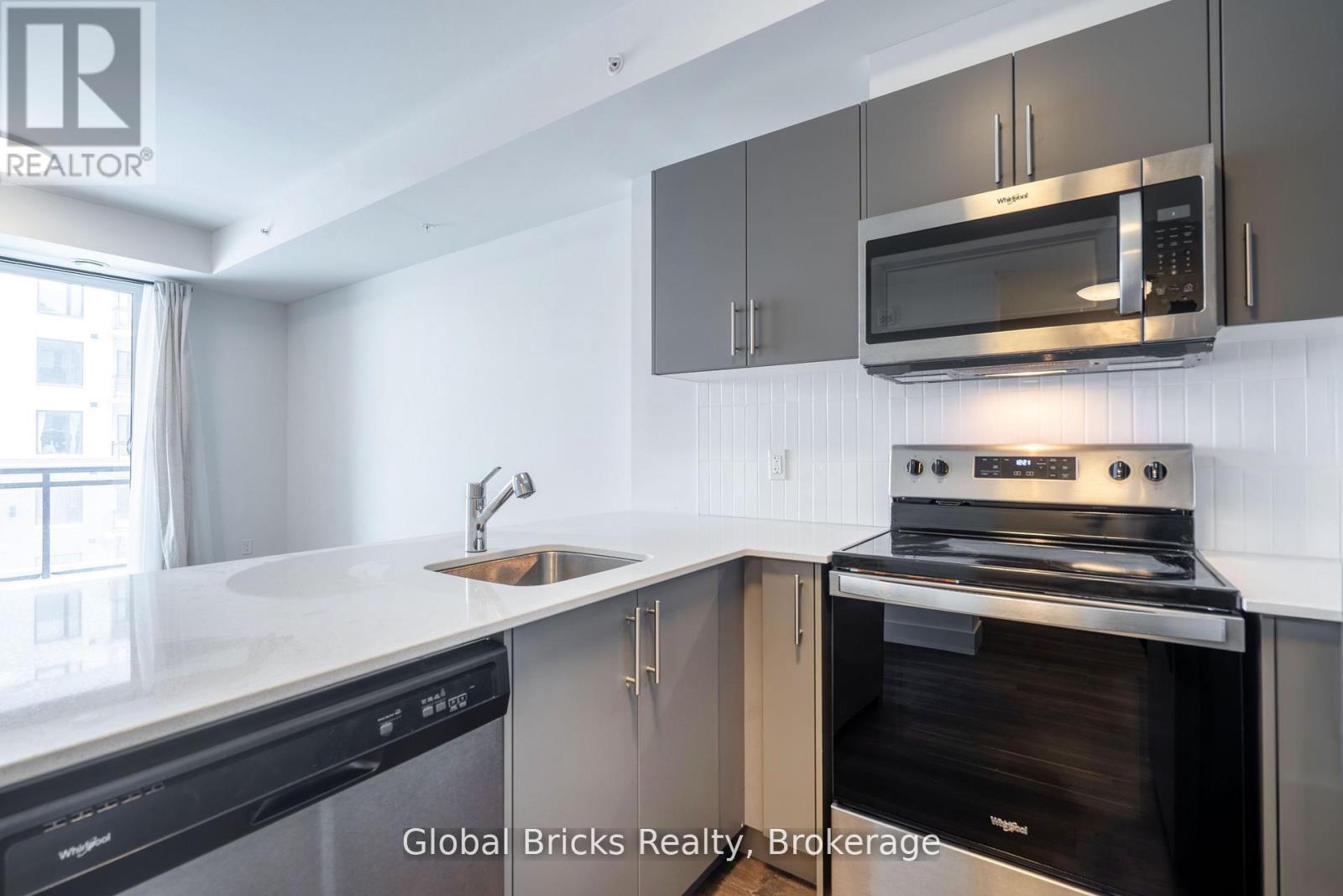 313- 103 Roger Street, Waterloo, ON photo 8