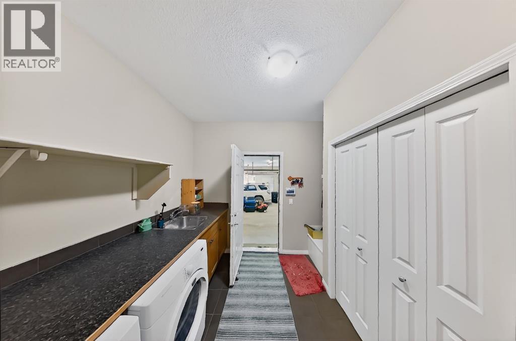 Single Family House Bungalow for Sale in  Evercreek Bluffs Way SW Evergreen Calgary 