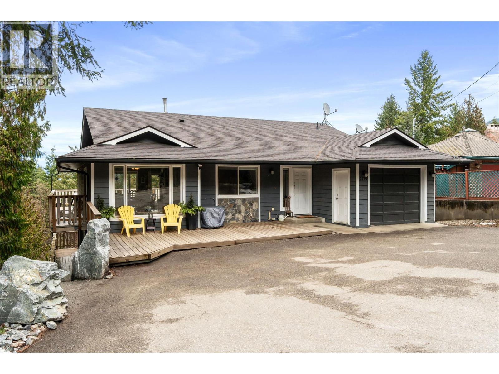 2379 Pleasant Dale Road, Blind Bay