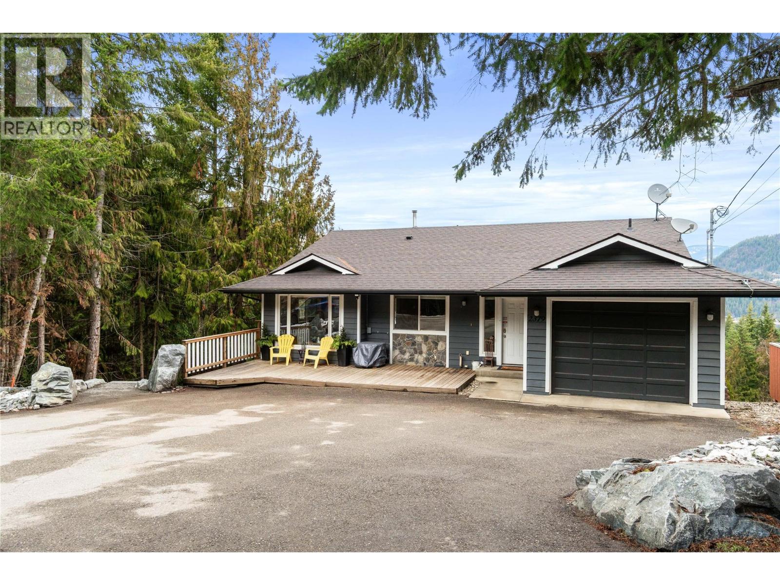 2379 Pleasant Dale Road, Blind Bay