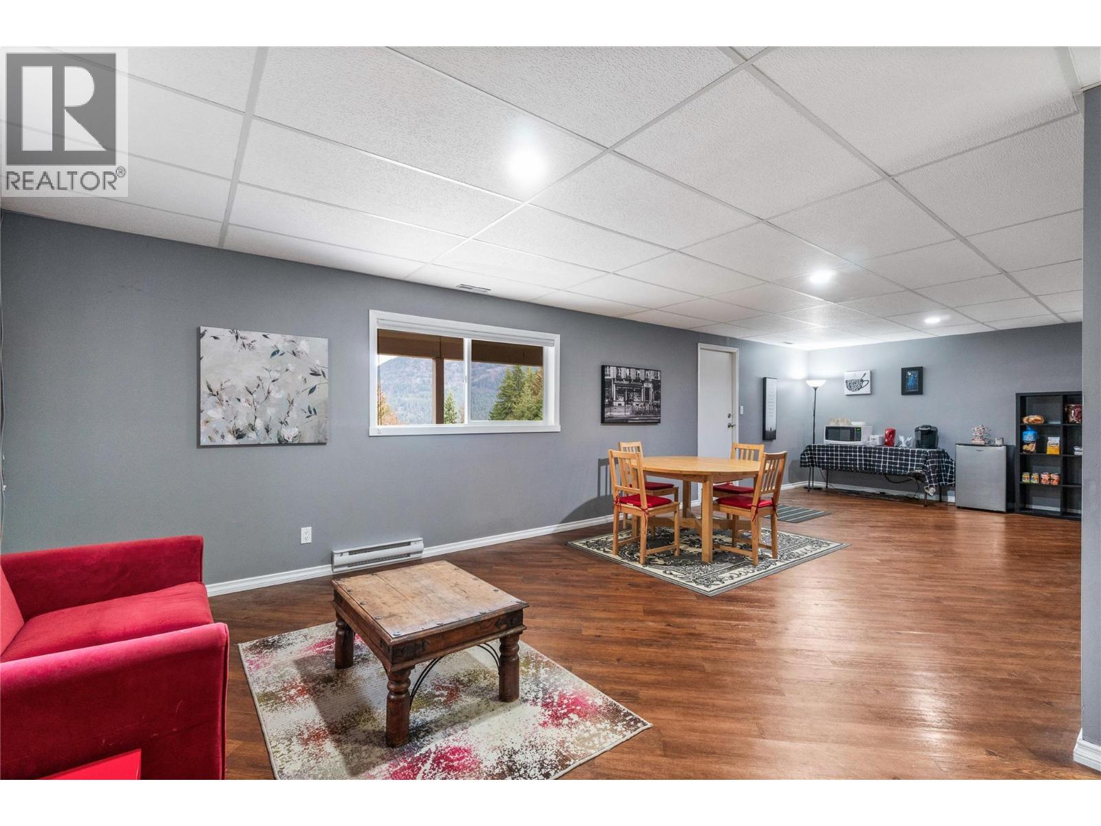 2379 Pleasant Dale Road, Blind Bay