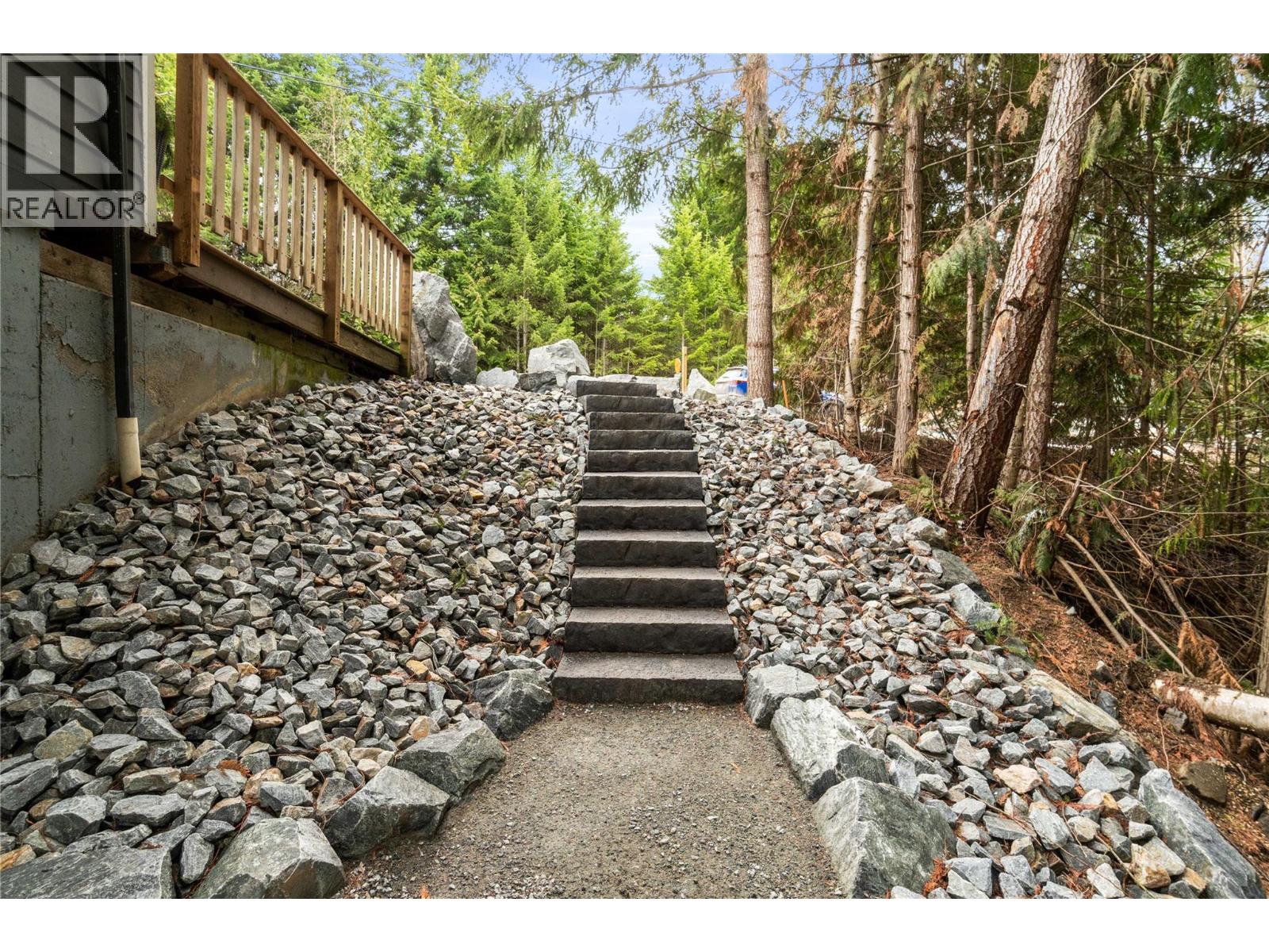 2379 Pleasant Dale Road, Blind Bay