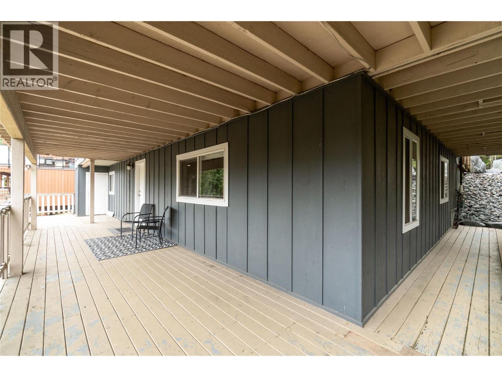 2379 Pleasant Dale Road, Blind Bay