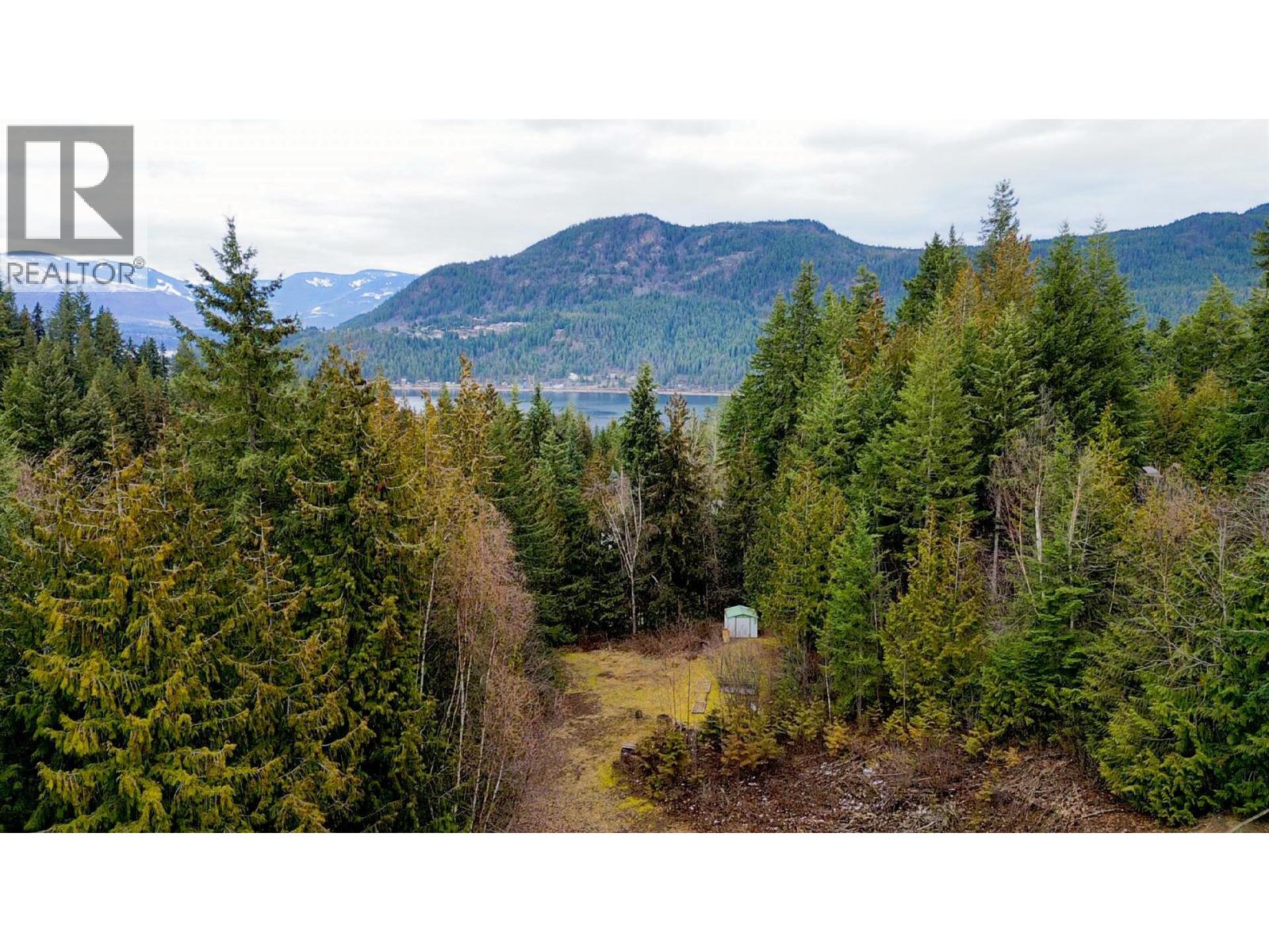 2379 Pleasant Dale Road, Blind Bay