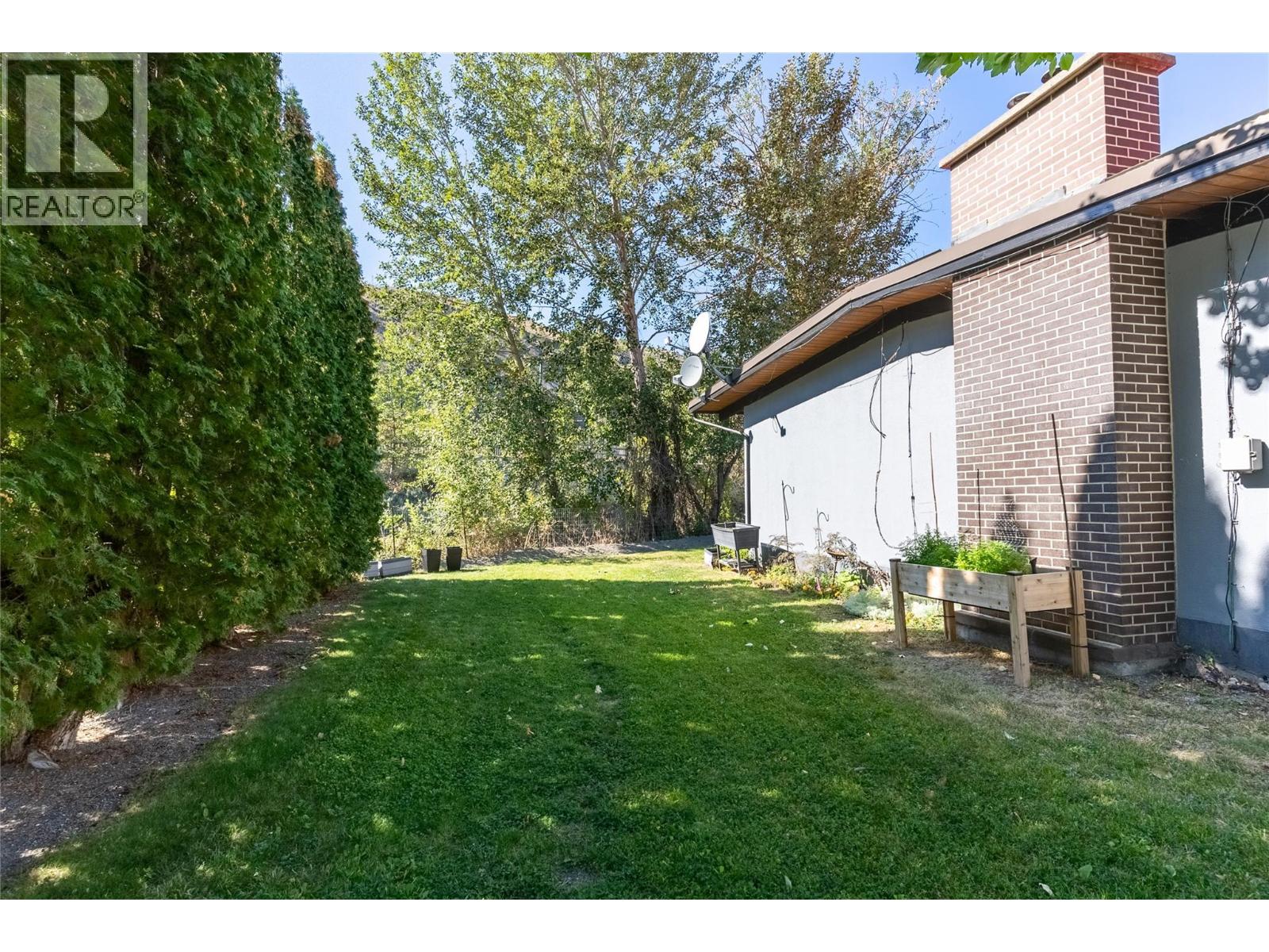 840/842 Collins Road, Cache Creek