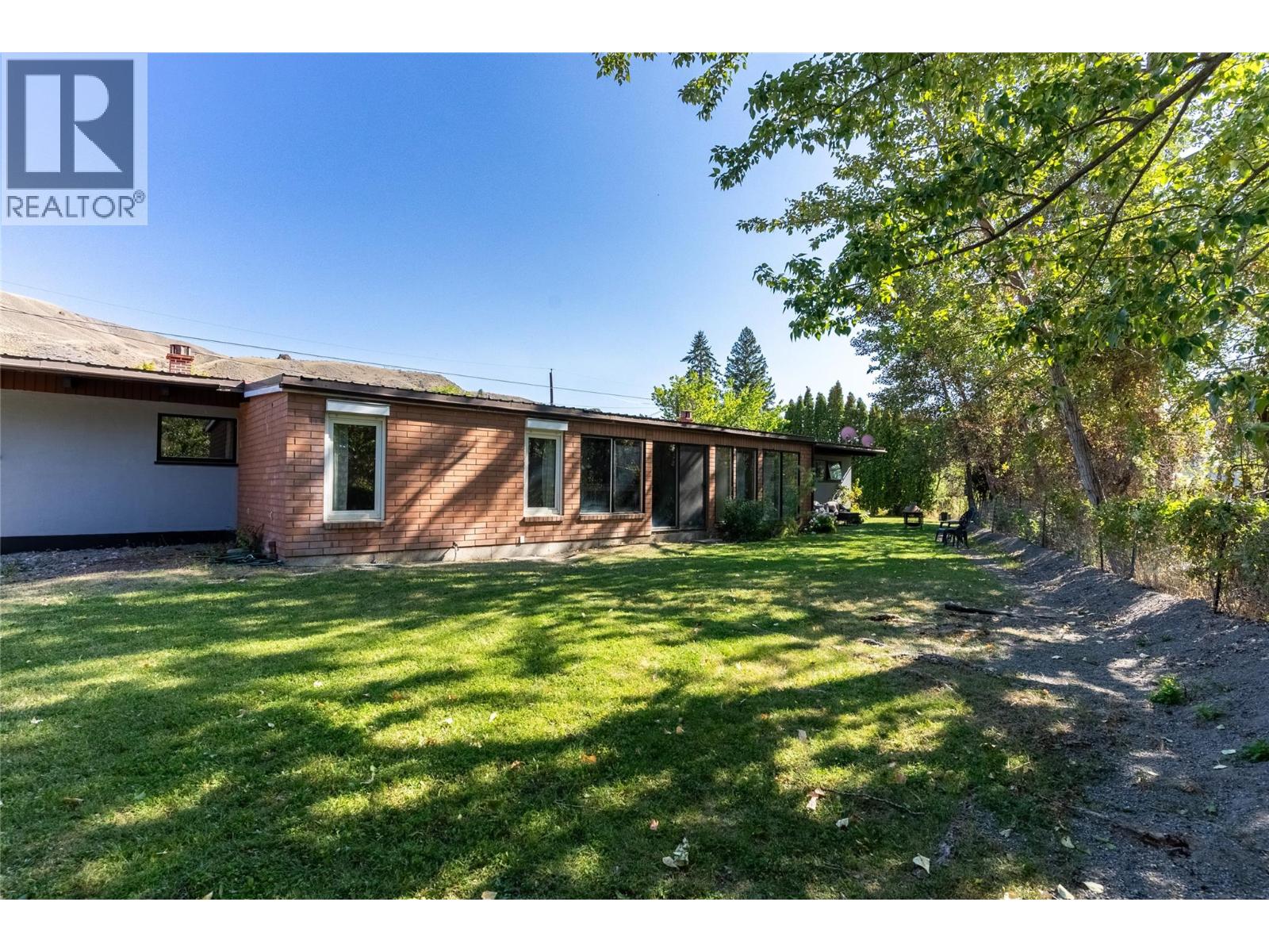 840/842 Collins Road, Cache Creek