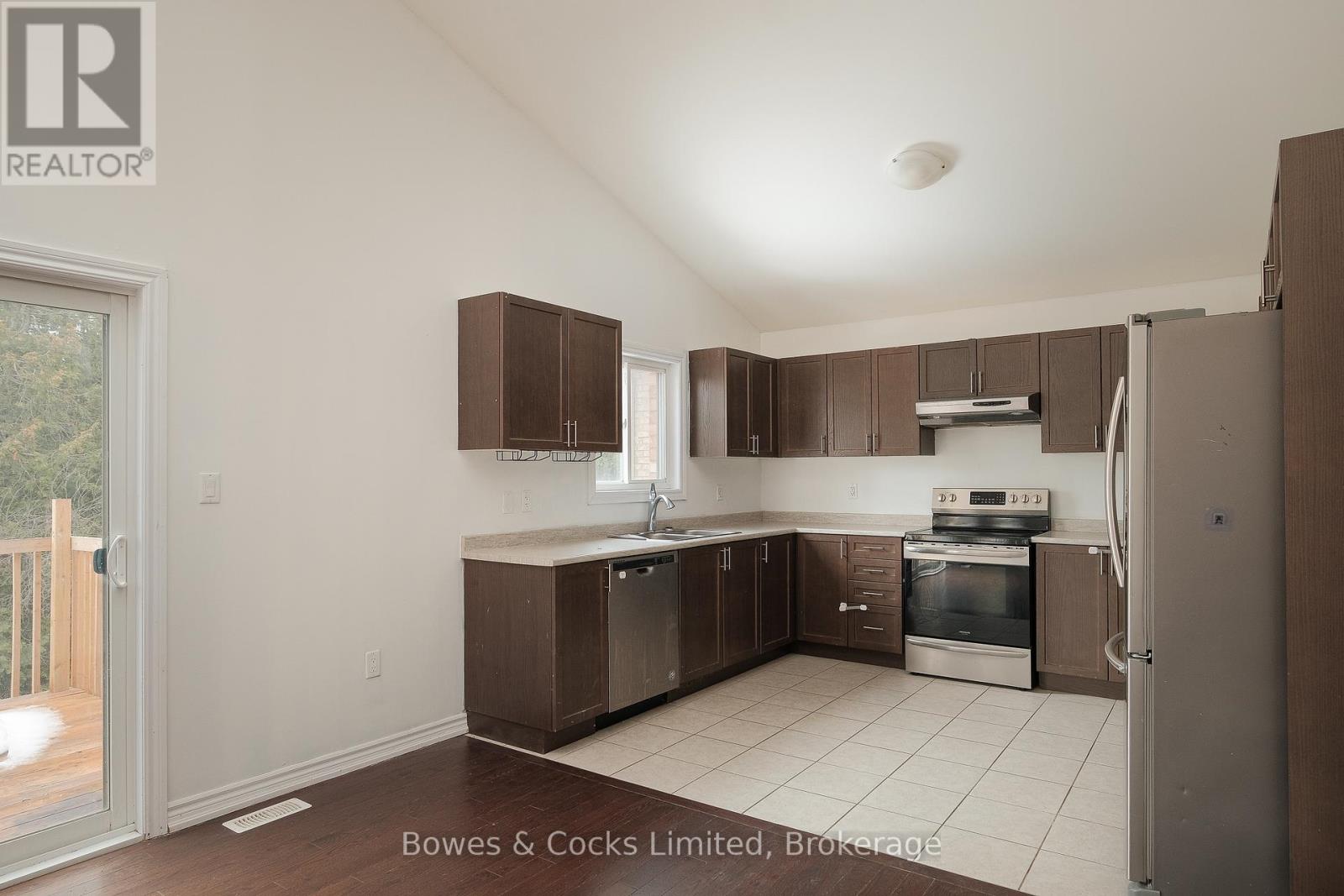 147 SPRINGDALE DRIVE - 14