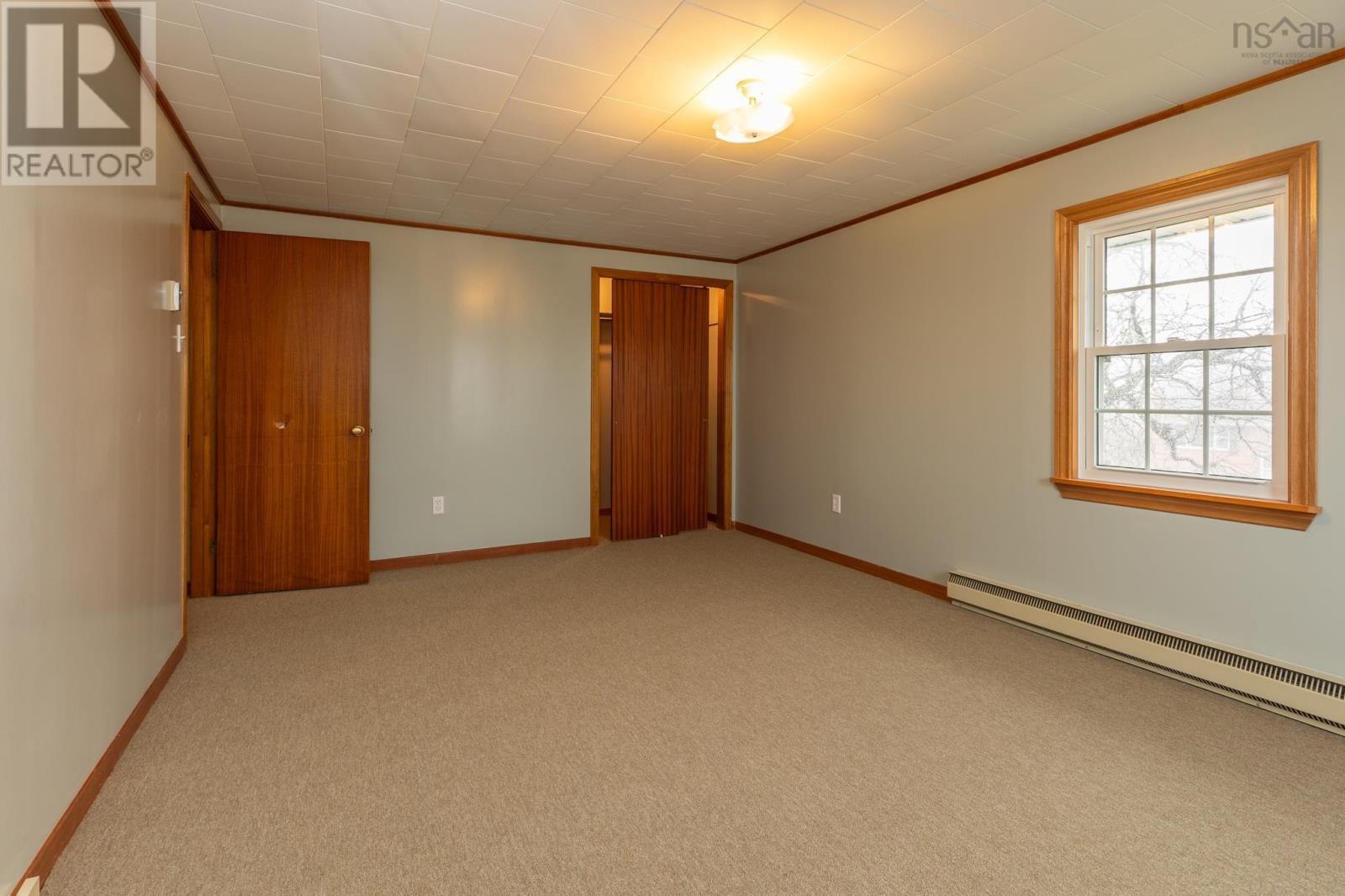 Property 7 of 35 of 72 Huntington Street